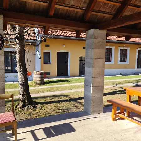 Penzion Larix Blatnica Exterior photo